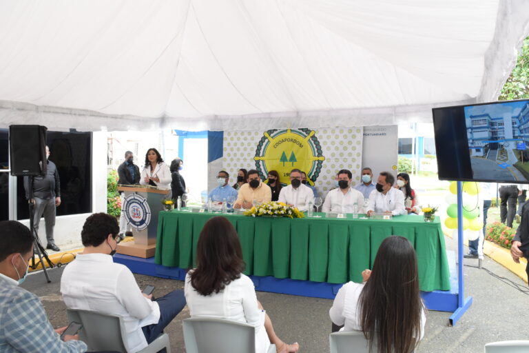 Autoridad Portuaria inaugura nuevas instalaciones de cooperativa de empleados  y rescata sus operaciones