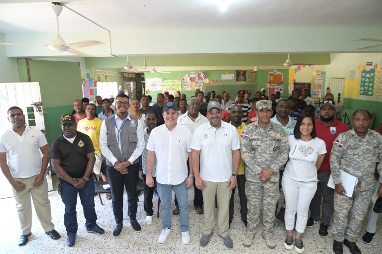 APORDOM y Defensor del Pueblo asisten a pescadores de los Cacaos