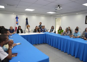 Autoridad Portuaria realiza conversatorio sobre Lenguaje del Amor en la Pareja