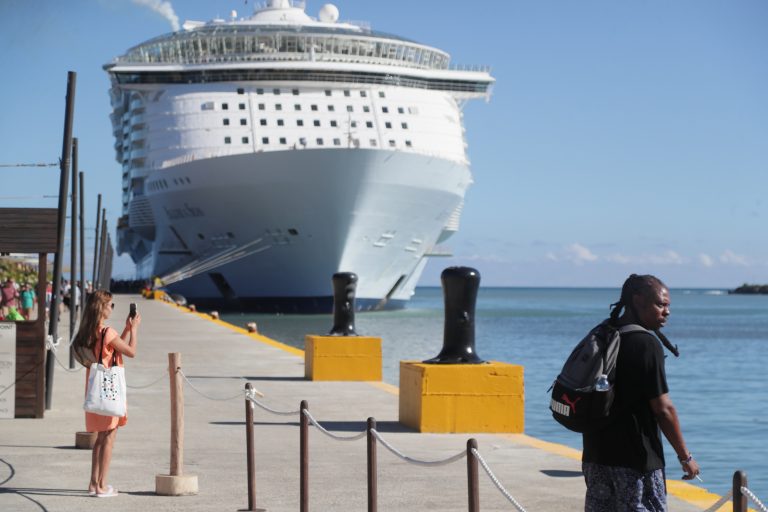 Director de Autoridad Portuaria Dominicana anuncia importante llegada de crucero en aguas dominicanas