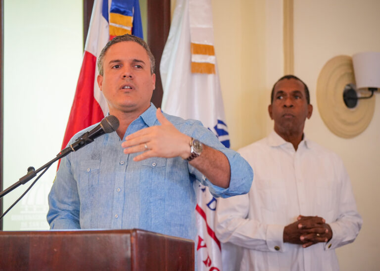 <strong>Director ejecutivo de APORDOM participa en lanzamiento de Mi País Seguro en San Cristóbal y Haina</strong>