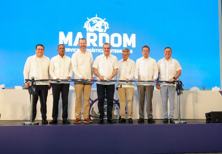 Presidente Luis Abinader encabeza acto inaugural del Almacén Logístico de Caucedo