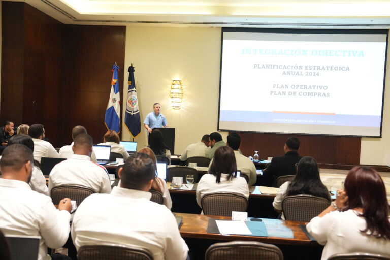 APORDOM imparte taller de integración y planificación 2024