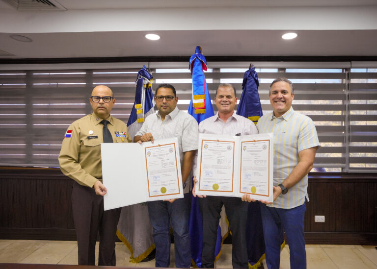 APORDOM y CESEP recertifican puertos en Santo Domingo