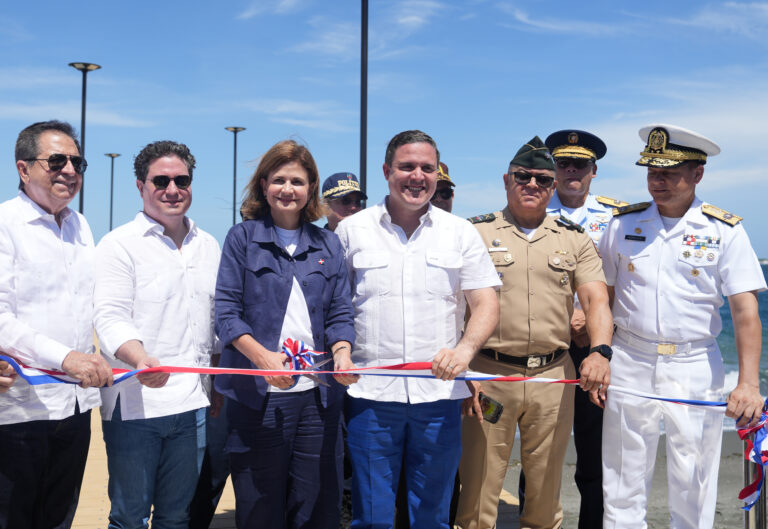 Gobierno inaugura muelle en Salinas con una inversión superior a los RD$22 millones