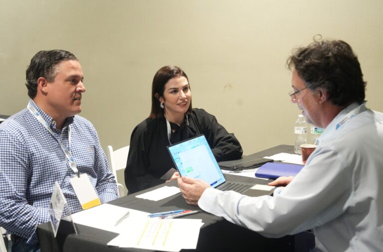 Jean Luis Rodríguez participa en conferencia anual de cruceros en San Martín