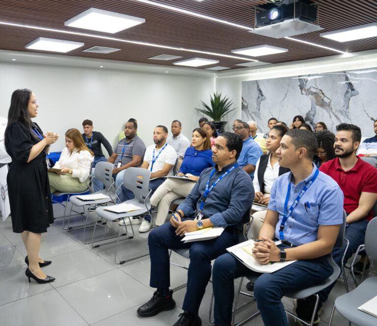 Autoridad Portuaria Dominicana capacita colaboradores en contrataciones públicas ante nueva ley 47-25